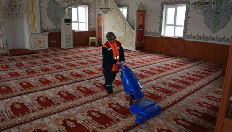 Düzce Belediyesi’nden bayram mesaisi