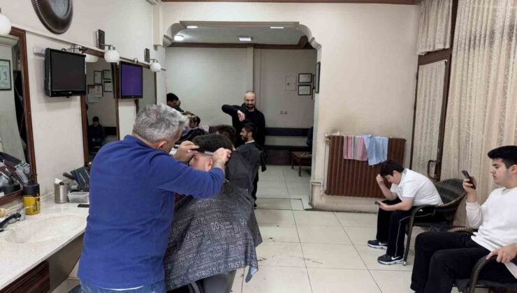 Düzce’de kuaförlerde bayram yoğunluğu başladı