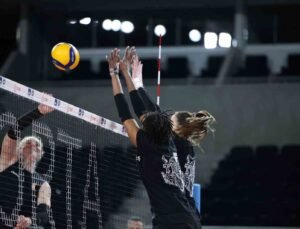 Eczacıbaşı Dynavit, Kupa Voley’de final hedefliyor