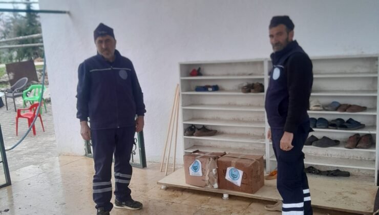 Eğil Belediyesi tarafından cami ve taziye evlerine temizlik malzemesi desteği