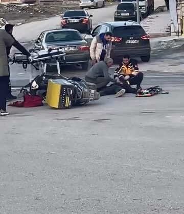 Elazığ’da motosiklet ile otomobil çarpıştı: 1 yaralı