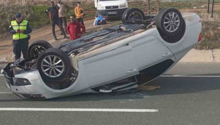 Elazığ’da otomobil ters döndü: 2 yaralı