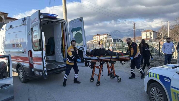 Erbaa’da motosiklet ile otomobil çarpıştı: 2 yaralı