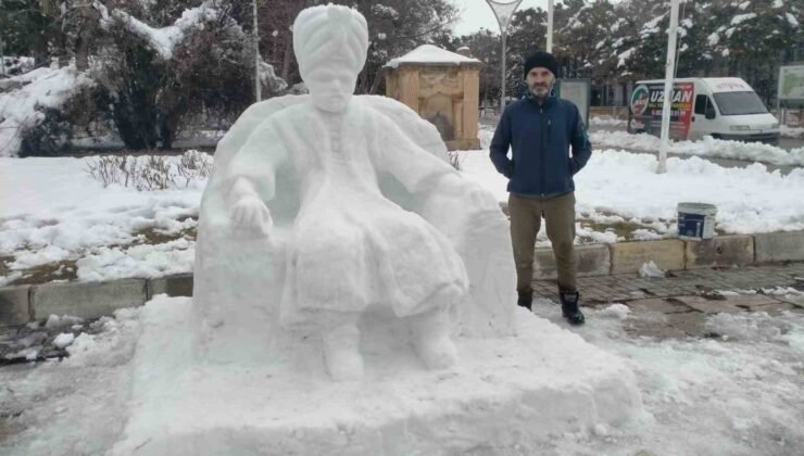 Erzincan’da kardan adam değil, kardan padişah