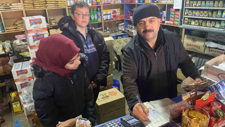 Erzurum’da öğrenciler “Zimem Defteri” geleneğini sürdürüyor