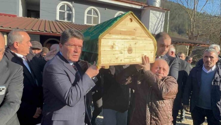 Eski Adalet Bakanı Tunç’un acı günü