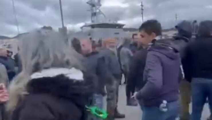 Eylemden sonra kapılar açıldı