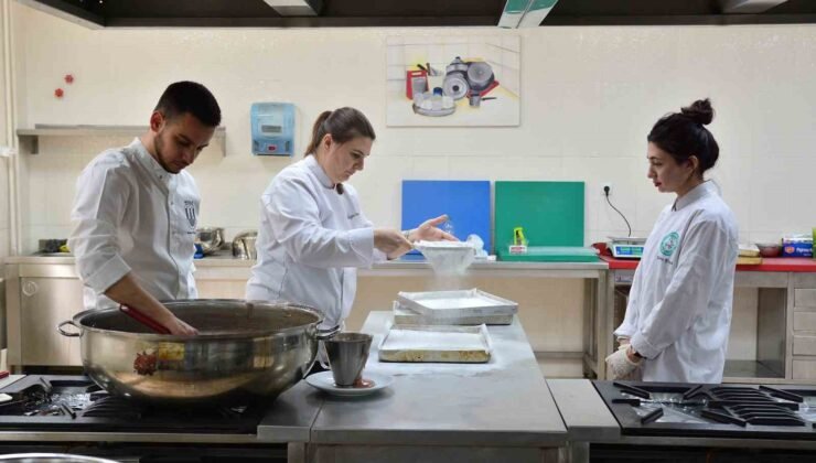 Gastronomi öğrencilerinden özel lokum üretimi