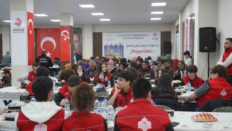 Gaziantep Kolej Vakfı öğrencileri, gönül sofrasında buluştu