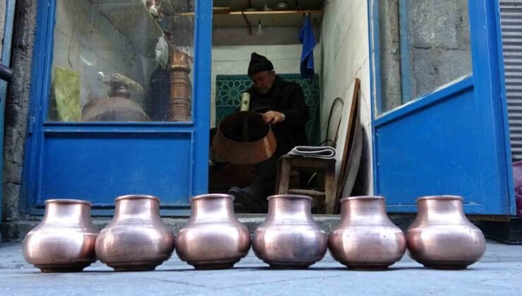 Gaziantep’in en yaşlı bakır ustası