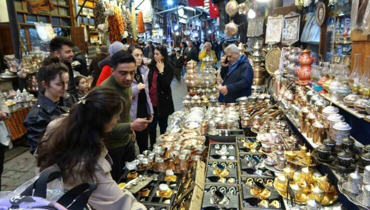 Gaziantep’te tarihi mekanlar doldu taştı
