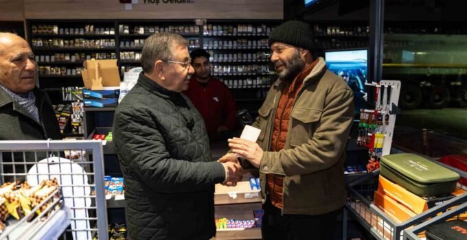 Gölbaşı Belediyesi’nden vatandaşlara sahurluk ikramı