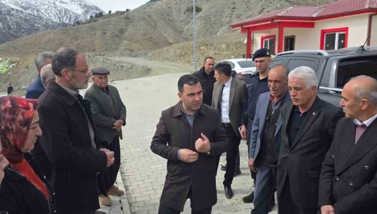 Hamzalar Köyü’nde deprem evleri teslim edildi