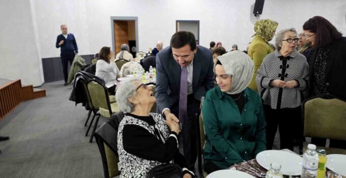 Hasan Kılca, Alzheımer yaşam merkezi sakinleri ve aileleri ile iftarda buluştu