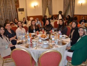 Hastane çalışanları iftar sofrasında buluştu