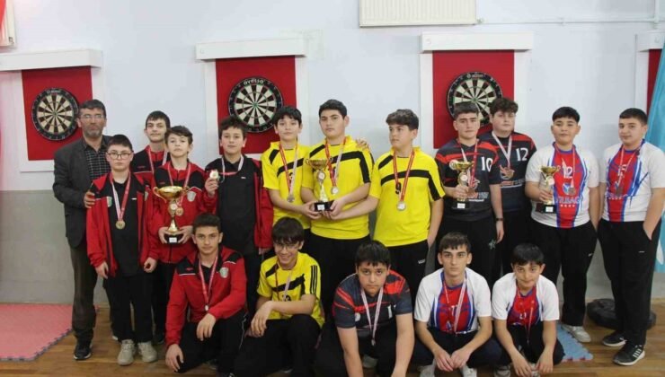 Hedefi 12 den vurdular