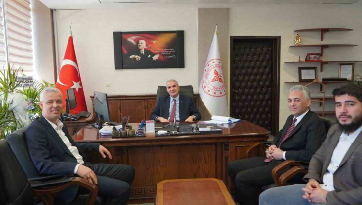 Hekimlerin çalışma şartları ve sağlık sisteminin geleceği Adıyaman’da ele alındı