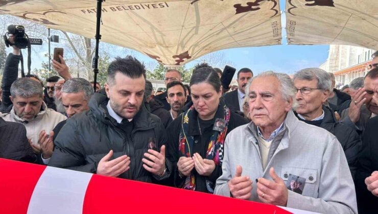 İlber Ortaylı için Fatih Camii’nde cenaze töreni düzenleniyor