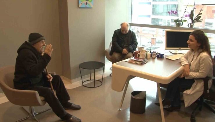 İnme geçiren 91 yaşındaki hastaya başarılı müdahale, uzmanlardan uyarı: “Dakikanın önemi var”