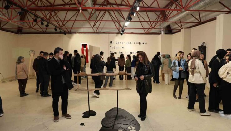 İyimserlik Etrafında Kayıtlar karma sergisi açıldı