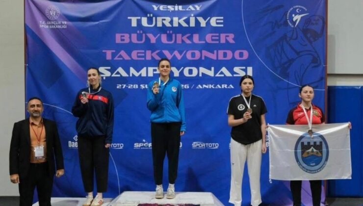 Kağıtsporlu sporculardan madalya yağmuru