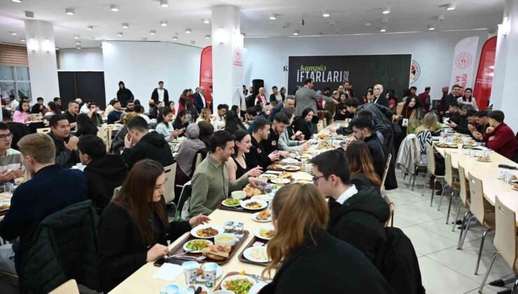 “Kampüs İftarları” etkinliği gençleri aynı sofrada buluşturdu