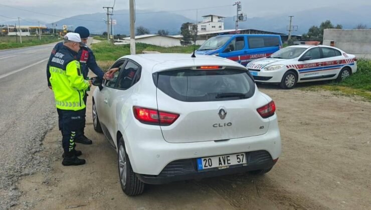 Karacasu’da bayramda trafik ekipleri sahada