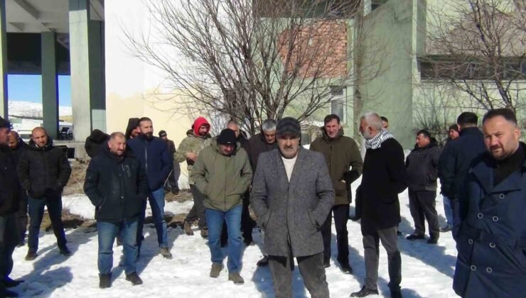 Kars’ta vatandaşların taş ocağı tepkisi