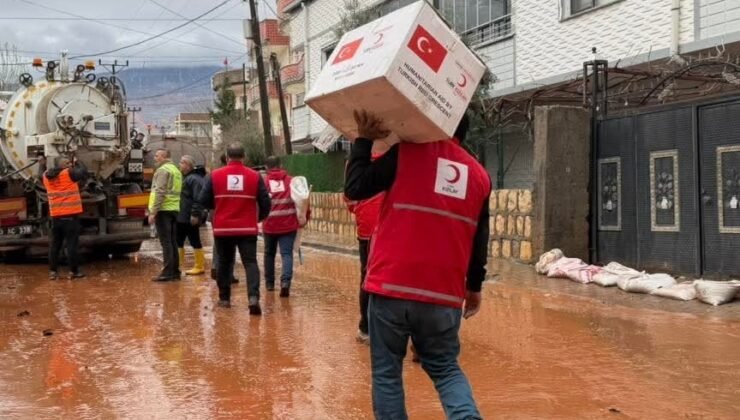 Kasrik selle sarsıldı, Kızılay yaraları sarmak için çalışma başlattı