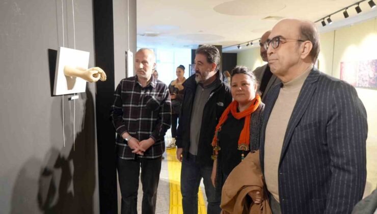 Kastamonu Üniversitesi’nde “18 Mart Çanakkale Zaferi” sergisi açıldı