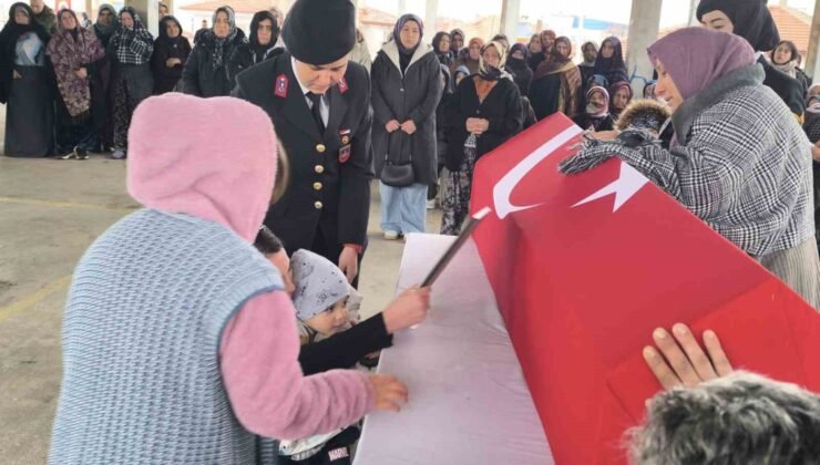 Kazada hayatını kaybeden uzman çavuş askeri törenle toprağa verildi