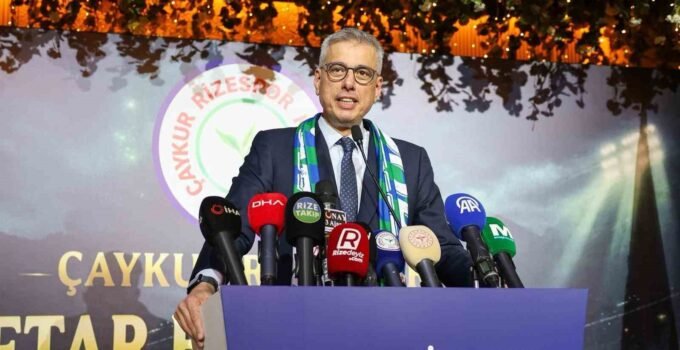 Kemal Memişoğlu “Rizespor Süper Lig’deki spor kulüplerine örnek olan davranış ve yapı içerisinde”