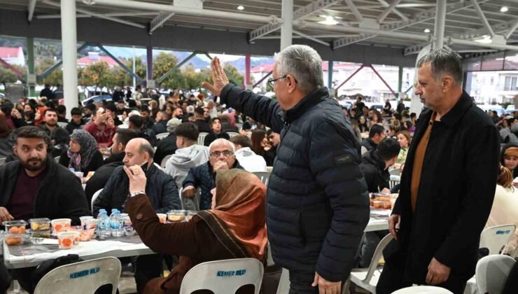 Kemer’de iftar sofrası Çamyuva’da kuruldu