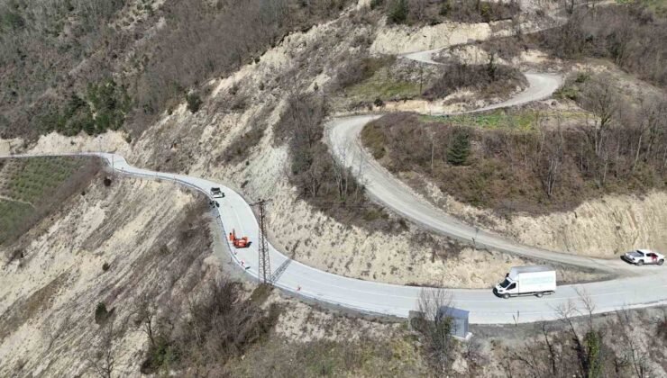 Kırsalda yol güvenliği artırılıyor: 3 bin metrelik otokorkuluk uygulaması