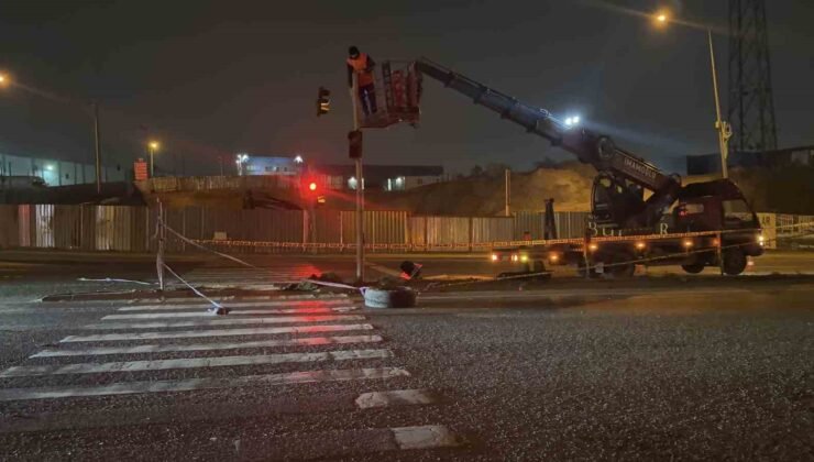 Kocaeli’de işçi servisi ile otomobil çarpıştı: 11 yaralı