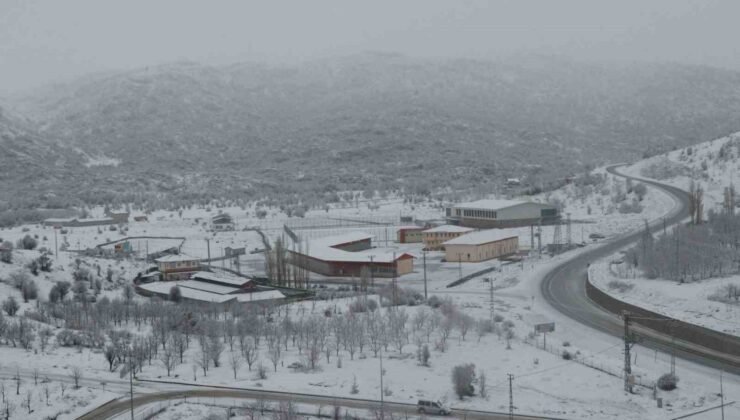 Konya beyaza büründü