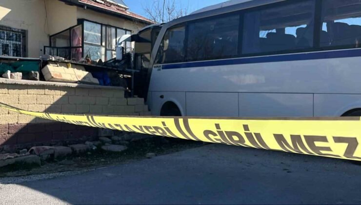 Konya’da kazada yaralanan 13 yaşındaki öğrenci kurtarılamadı