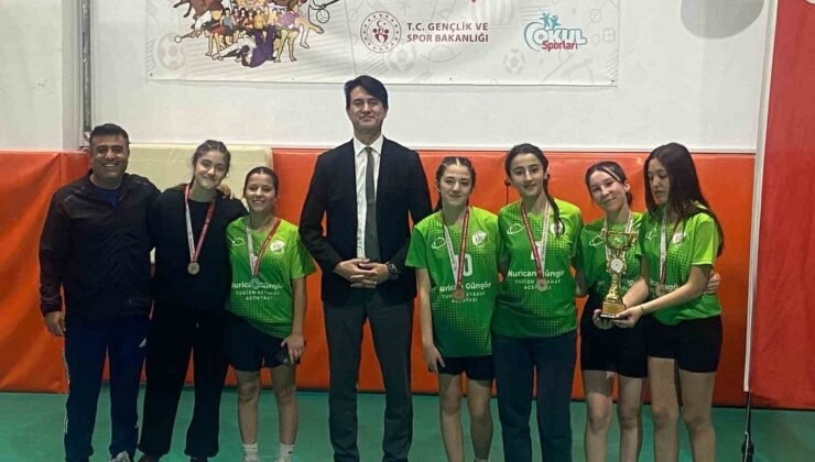 Köyceğizli öğrenciler Futsal’da İl ikincisi oldu