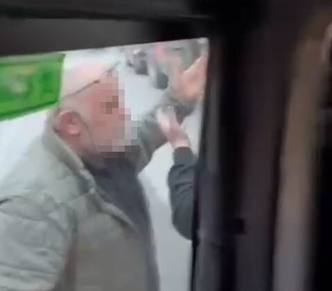 Küçükçekmece’de yol vermeme tartışmasında bıçak çekildi