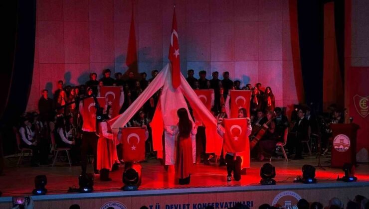 Liselilerden “Korkma, Gençliğin Ruhu Burada” gösterisi