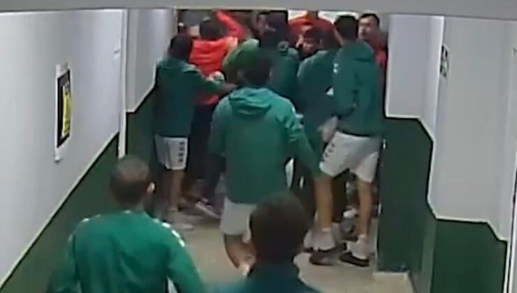 Maç öncesi ortalık karıştı: Futbolcular kramponlarla darbedildi