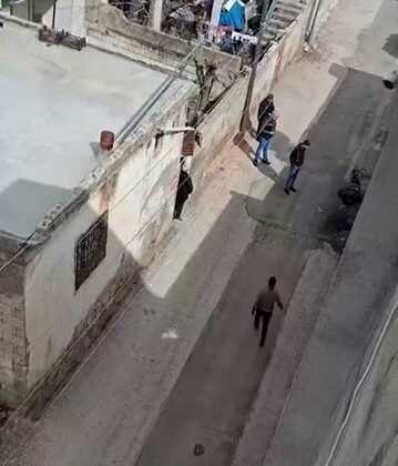 Madde bağımlısı sokak ortasında yığılıp kaldı