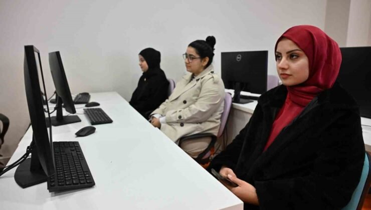 Manisa Büyükşehir Belediyesinden gençlere dijital gelecek vizyonu