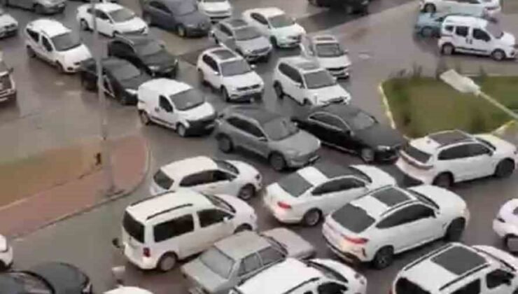 Mardin’de bayram arifesinde araç yoğunluğu yaşandı