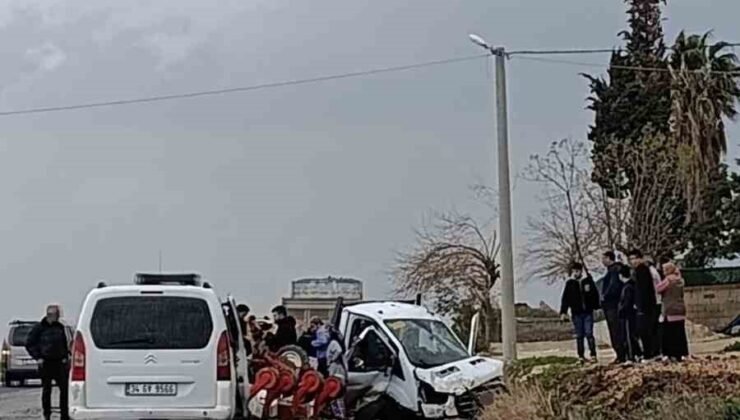 Mardin’de kamyonet tümseğe çarptı: 3 yaralı