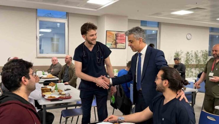 Mengücek Gazi Hastanesi’nde iftar programı düzenlendi