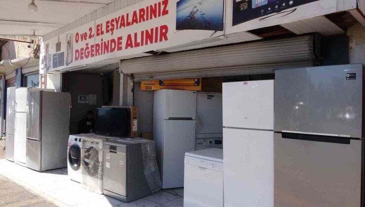 Mersin’de bir esnaf, yardım etmek istediği genç tarafından soyuldu