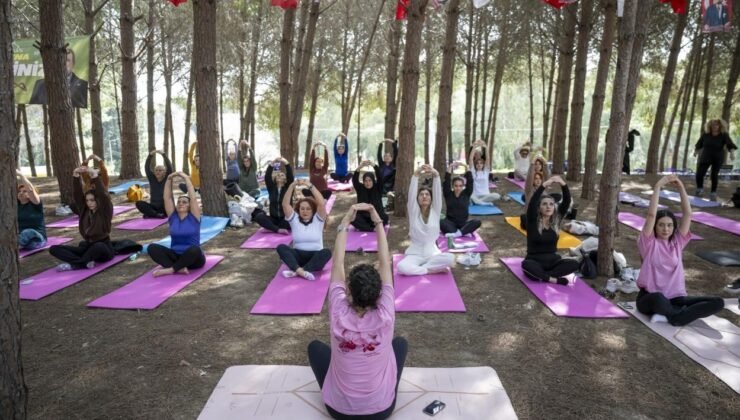Mersin’de kadınlar doğada yoga ve sanatla buluştu