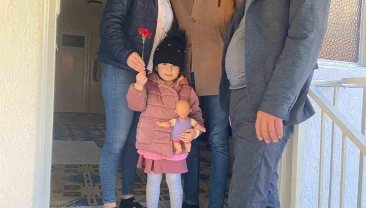 Meşeli Mahalle Muhtarı Yavuz’dan Kadınlara 8 Mart jesti