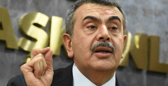 Milli Eğitim Bakanı Tekin: “CHP’de olanları seyretmekten ülkem adına utanıyorum”
